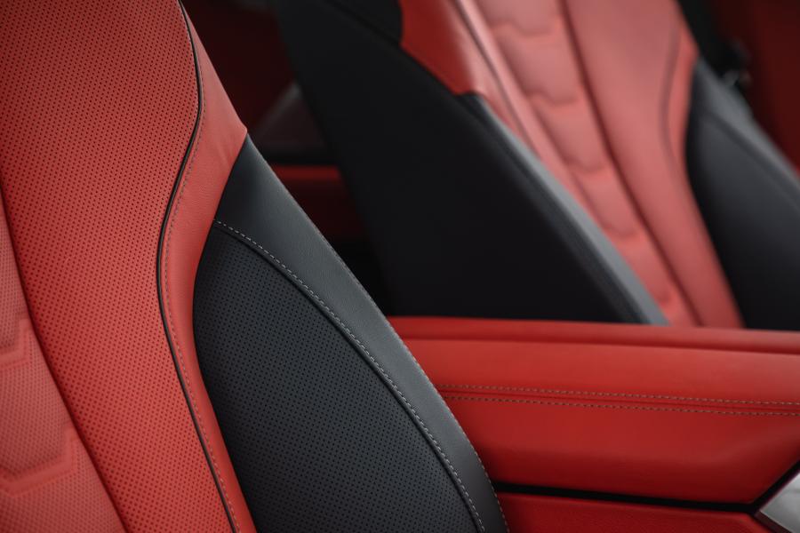 Детали интерьера BMW M850i xDrive Gran Coupe (G16) 2019 года  (NA) (фото 32 из 35)